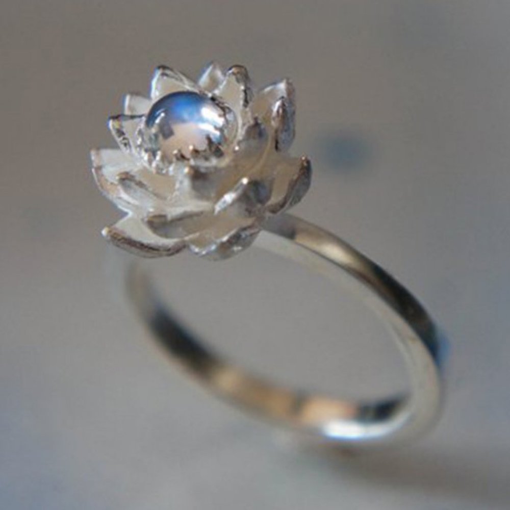 Sterling Silver Lotus Flower Ring in Silver